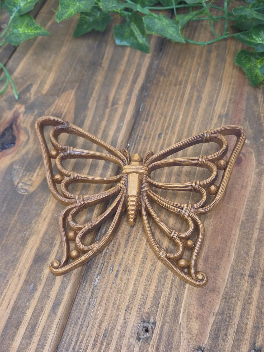 Home Interior Design. Vintage. Faux Wood. Butterfly Wall Decor Trio. Like New.